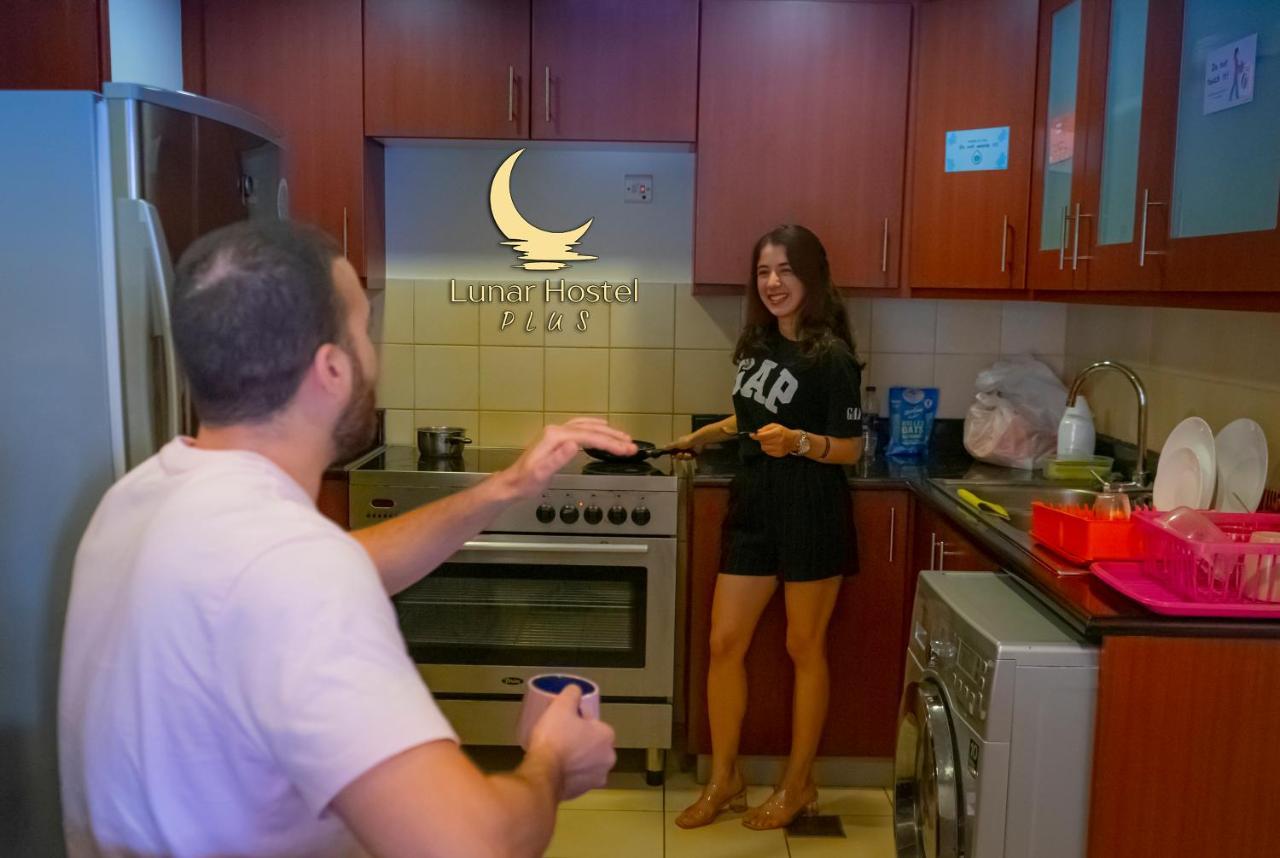 Lunar Hostel Plus Dubai Ngoại thất bức ảnh